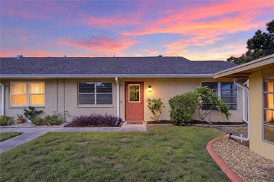 /international/us/1904-canterbury-lane-sun-city-center-fl-110120093023/