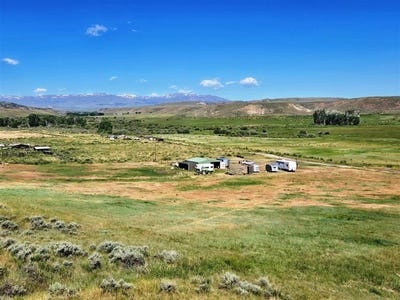/international/us/106-cliff-dr-meeteetse-wy-110107056021/