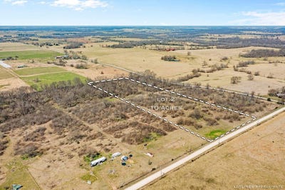 /international/us/21170-s-1125-road-stockton-mo-110108683532/