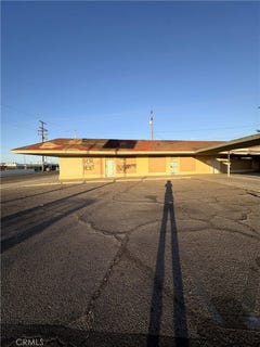 /international/us/872-e-williams-barstow-ca-110108489220/