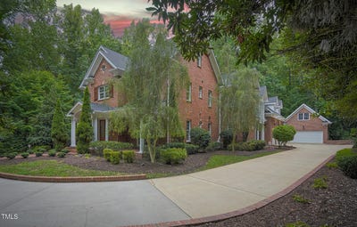 /international/us/6321-mountain-grove-lane-wake-forest-nc-110101424877/?lang=en