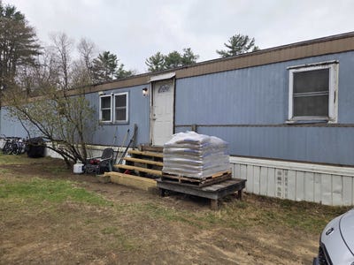 /international/us/94-sunset-circle-campton-nh-110107765271/
