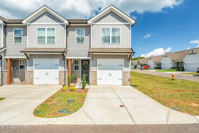/international/us/385-harper-village-way-lenoir-city-tn-110100971355/