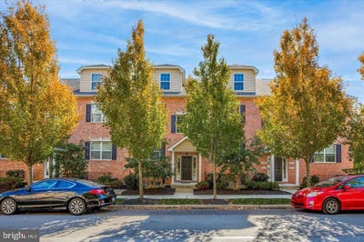 /international/us/805-a-spring-mill-avenue-conshohocken-pa-110109961525/