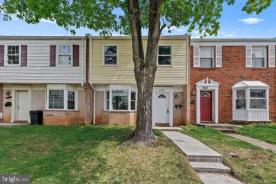 /international/us/8145-community-drive-manassas-va-110107808004/