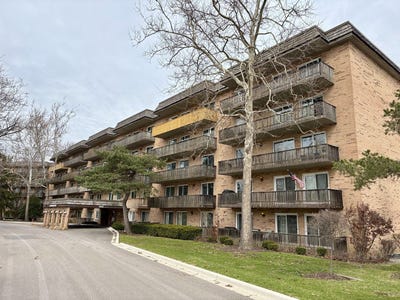 /international/us/505-redondo-drive-downers-grove-il-110106726217/
