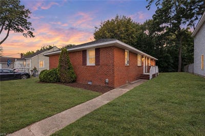 /international/us/1013-mckinley-avenue-chesapeake-va-110110253754/
