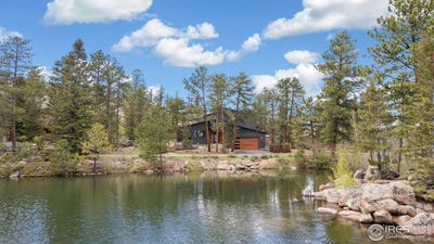 /international/us/111-elk-trl-red-feather-lakes-co-110099901257/