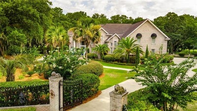 /international/us/2894-sutherland-drive-ne-townsend-ga-110097511618/