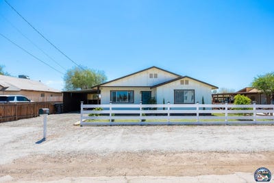 /international/us/567-lee-rd-imperial-ca-110107691252/