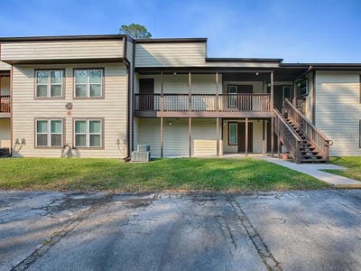 /international/us/24104-sandalwood-drive-wildwood-fl-110107638992/