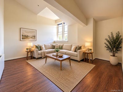 /international/us/4413-villa-at-the-woods-peekskill-ny-110109961771/