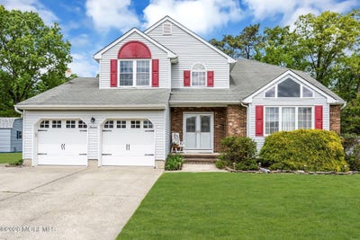/international/us/14-jennifer-drive-howell-nj-110108132941/