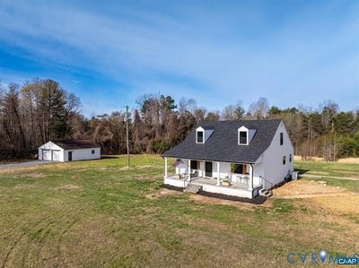 /international/us/2733-cedar-lane-road-kents-store-va-110107798837/
