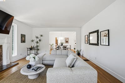 /international/us/2237-trafalgar-pl-oakland-ca-110107752423/