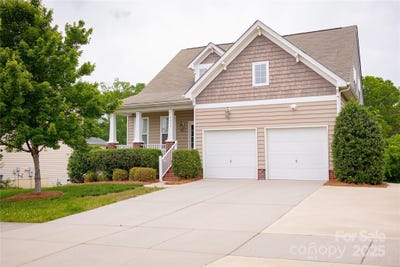 /international/us/7474-katelyn-court-harrisburg-nc-110100745890/