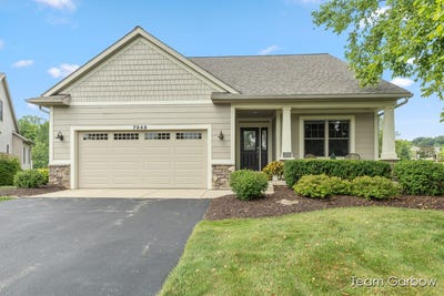 /international/us/7949-black-cherry-court-caledonia-mi-110101316122/