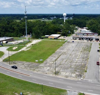 /international/us/nhn-corner-s-main-and-elizabeth-street-picayune-ms-110101677043/