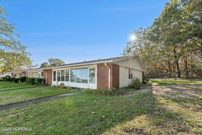 /international/us/829f-balmoral-court-lakewood-nj-110107693726/