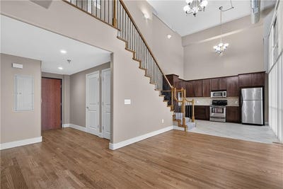 /international/us/600-admiral-boulevard-kansas-city-mo-110110294677/