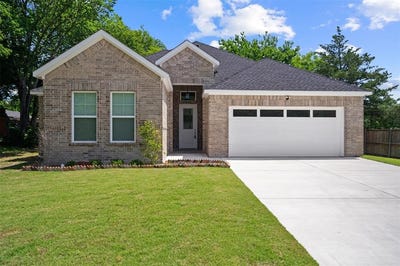 /international/us/123-bradshaw-street-waxahachie-tx-110108347998/