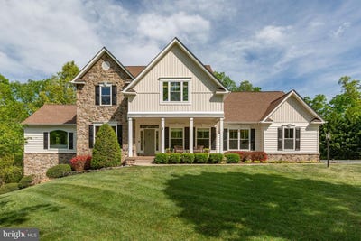 /international/us/400-gentle-breeze-cir-fredericksburg-va-110107535228/
