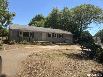 /international/us/17-sheas-lane-norwich-ct-110109052446/