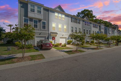 /international/us/1204-tice-lane-north-charleston-sc-110107394200/