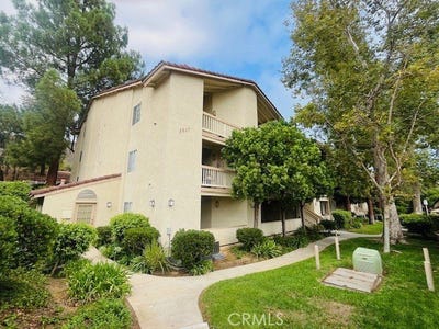 /international/us/5837-oak-bend-ln-oak-park-ca-110102711524/