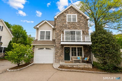 /international/us/39-maple-tree-avenue-stamford-ct-110108018971/