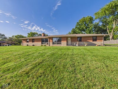 /international/us/168-e-benton-street-alexandria-in-110119929586/