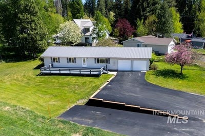 /international/us/1605-lawrence-drive-mccall-id-110108269046/