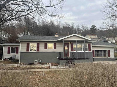 /international/us/1041-montrose-avenue-morgantown-wv-110097169826/