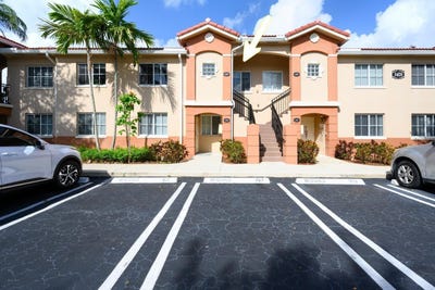 /international/us/3478-briar-bay-boulevard-west-palm-beach-fl-110100255460/