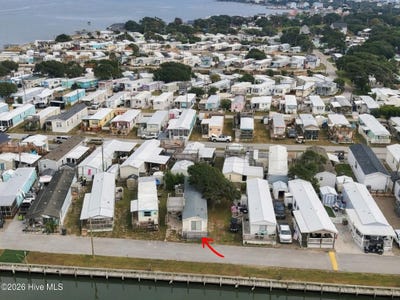/international/us/1530-salter-path-road-indian-beach-nc-110120653295/