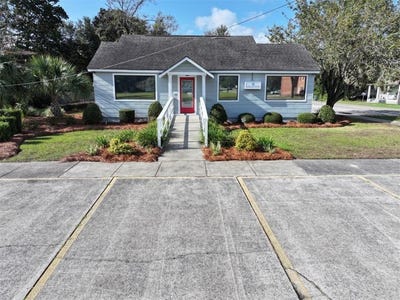 /international/us/212-s-brunswick-street-jesup-ga-110095748019/