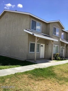/international/us/1838-center-street-rosamond-ca-110108233879/
