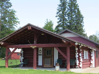 /international/us/e17906-us2-highway-marenisco-mi-110093728133/