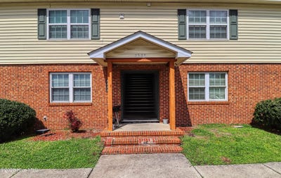 /international/us/2322-indian-drive-jacksonville-nc-110108443898/