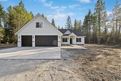 /international/us/7705-e-howard-rd-athol-id-110107438823/
