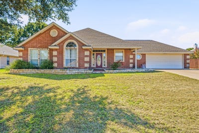 /international/us/1466-oakwood-drive-stephenville-tx-110120456119/