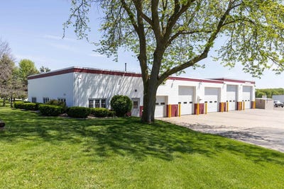 /international/us/215-deerfield-marshall-wi-110105873781/