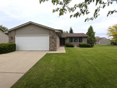 /international/us/8389-buchanan-street-merrillville-in-110108603559/