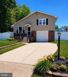 /international/us/229-greene-road-warminster-pa-110108937048/