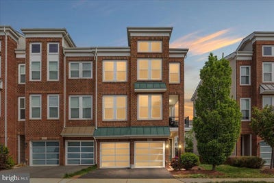 /international/us/42272-knotty-oak-terrace-brambleton-va-110108076252/