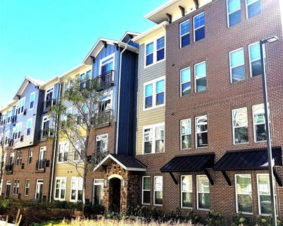 /international/us/690-e-algonquin-road-schaumburg-il-110106341831/