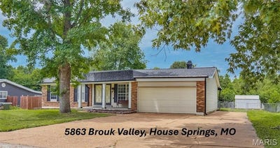 /international/us/5863-brouk-valley-drive-house-springs-mo-110108986157/