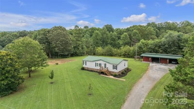 /international/us/178-steve-watts-drive-taylorsville-nc-110101454193/