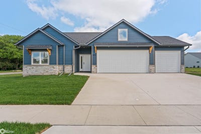 /international/us/2320-heritage-lane-iowa-falls-ia-110106469472/