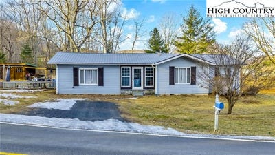 /international/us/1653-black-bear-inn-road-west-jefferson-nc-110105802087/